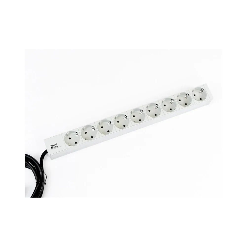 Bachmann pdu 9 prize schuko 1u impamantare fara intrerupator 2 Bachmann - 1