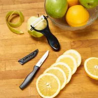 Set cutit  8 cm cu teaca si curatator legume  lama