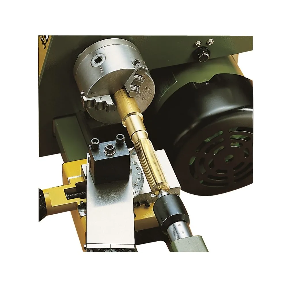 Universal strung cu trei bacuri cu auto-centrare p