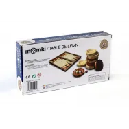 Table de lemnzarurile sunt aruncate. dar nu este doar un