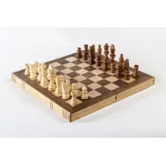 Sah de lemnarmatele sunt deja pe câmpul de luptă. războiul