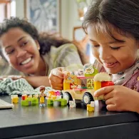 Toneta cu hotdogi lego 42633