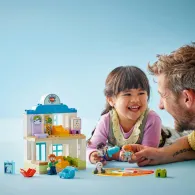 Prima data: vizita la doctor lego 10449