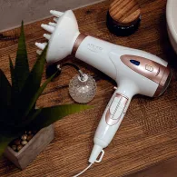 Uscator par ionizare 2200w ad 2248 alb adler