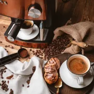 Espressor 15 bar ad 4404 adler