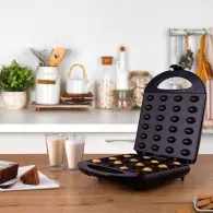 APARAT NUT MAKER AD 3039 NEGRU ADLER