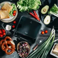 SANDWICH MAKER 2 IN 1 AD 3070 NEGRU ADLER